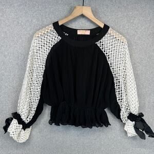 G & P Vancouver Top Womens Size F Black White Cropped Crochet Sleeves Bow Cuf